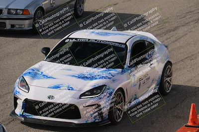 media/Jan-10-2026-Turn8 Trackdays (Sat) [[448b66da83]]/Around the Pits/